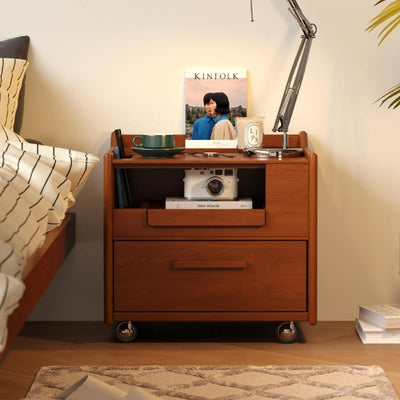 BEDROOM & BATHROOM