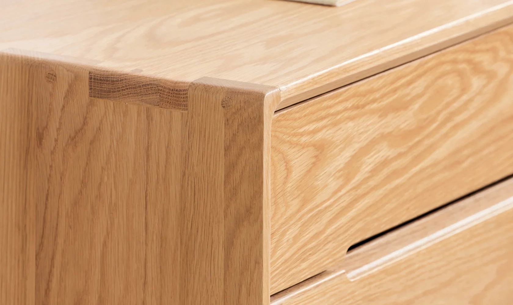 Orientale Nordica Oak Coffee Table