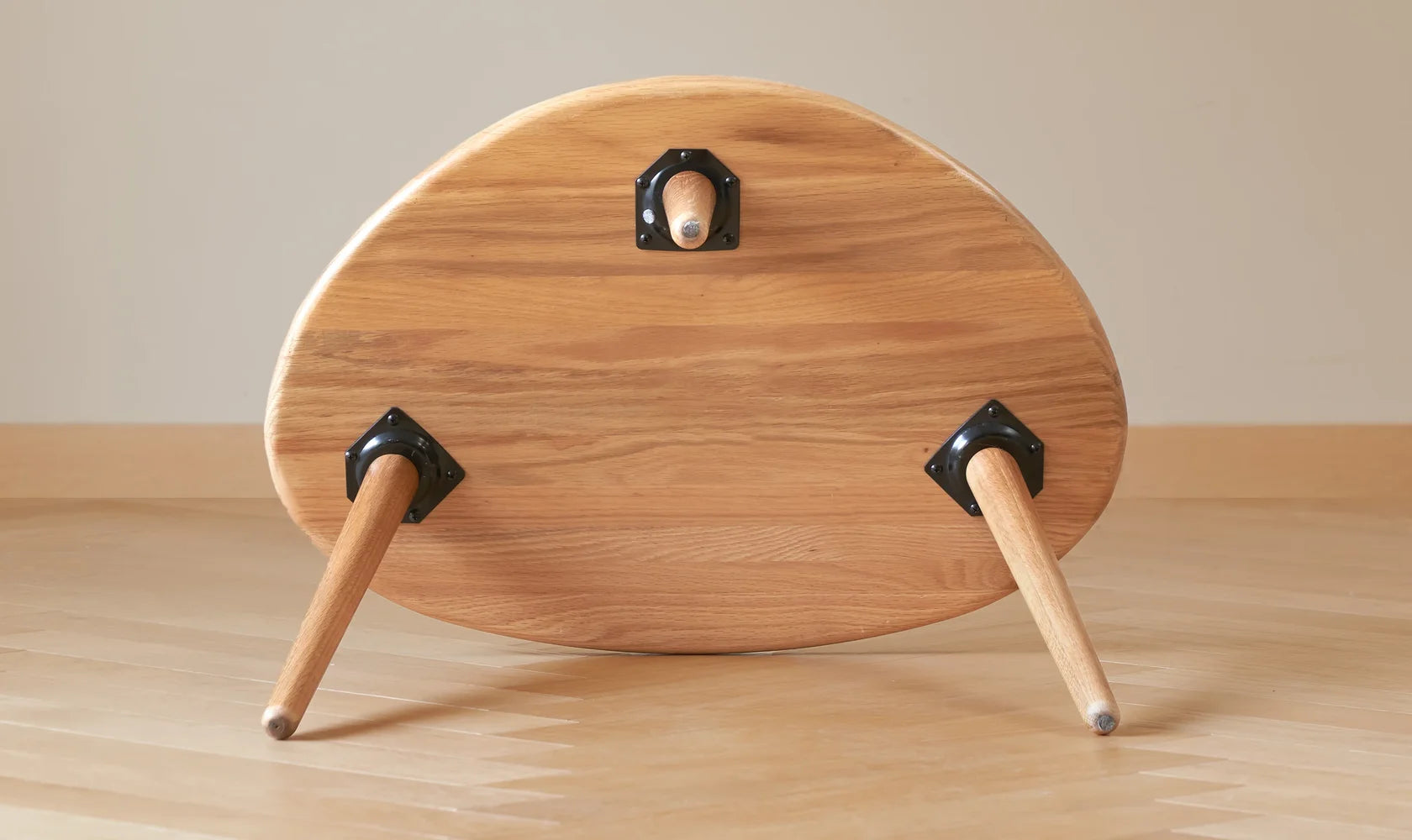Kove Solid Oak Round Coffee Side Table
