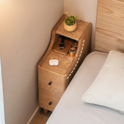 BEDROOM & BATHROOM