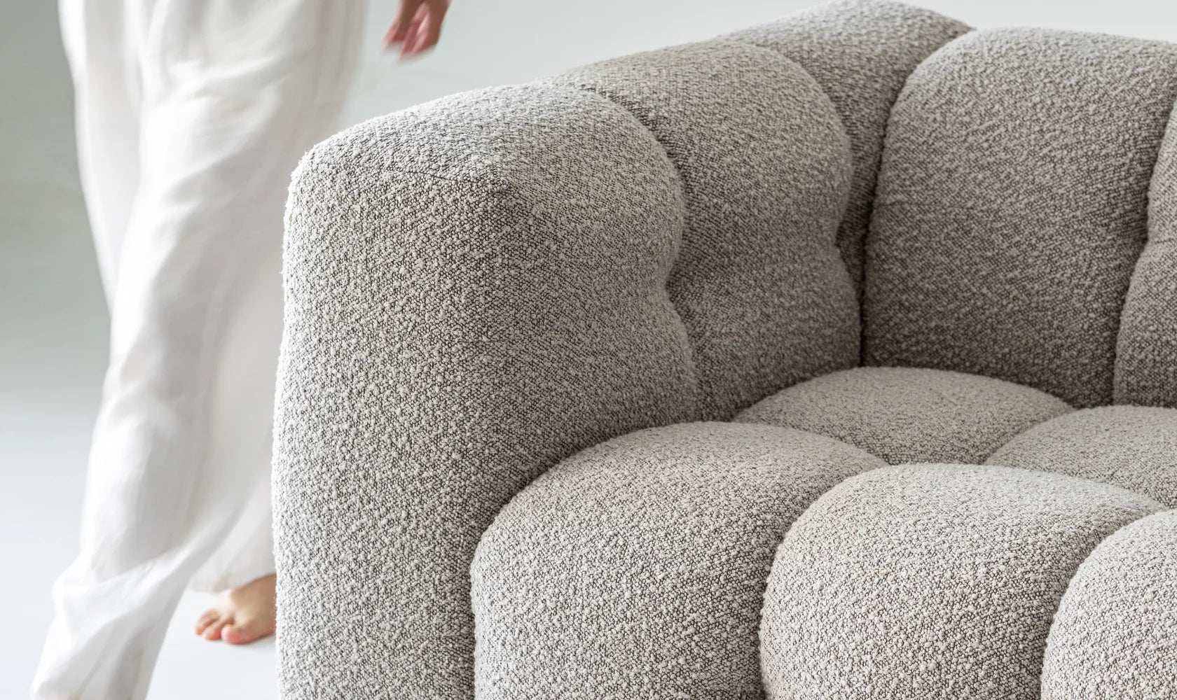 BOBO Modern Linen Sectional Sofa