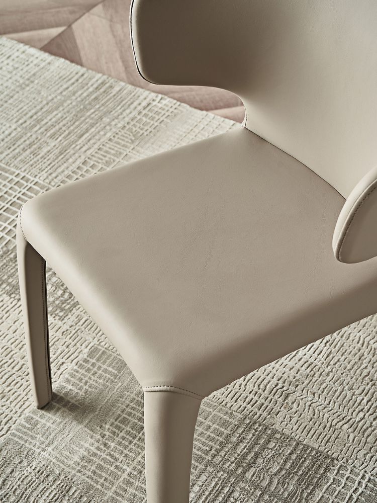 Raevelle Leather Dining Chair (set of 2)