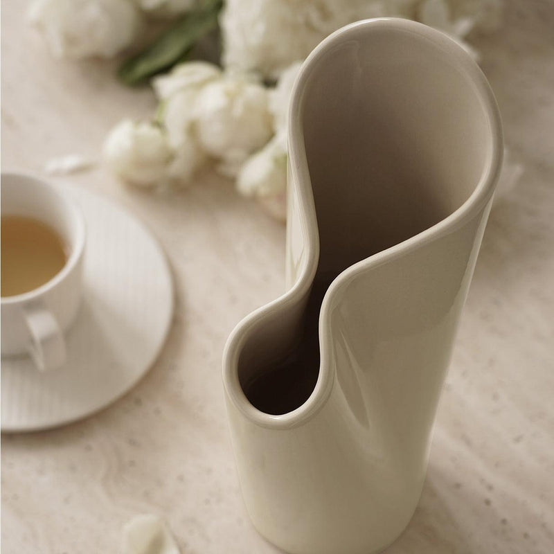 Tylor Ceramic Table Vase - Cozymatic Australia